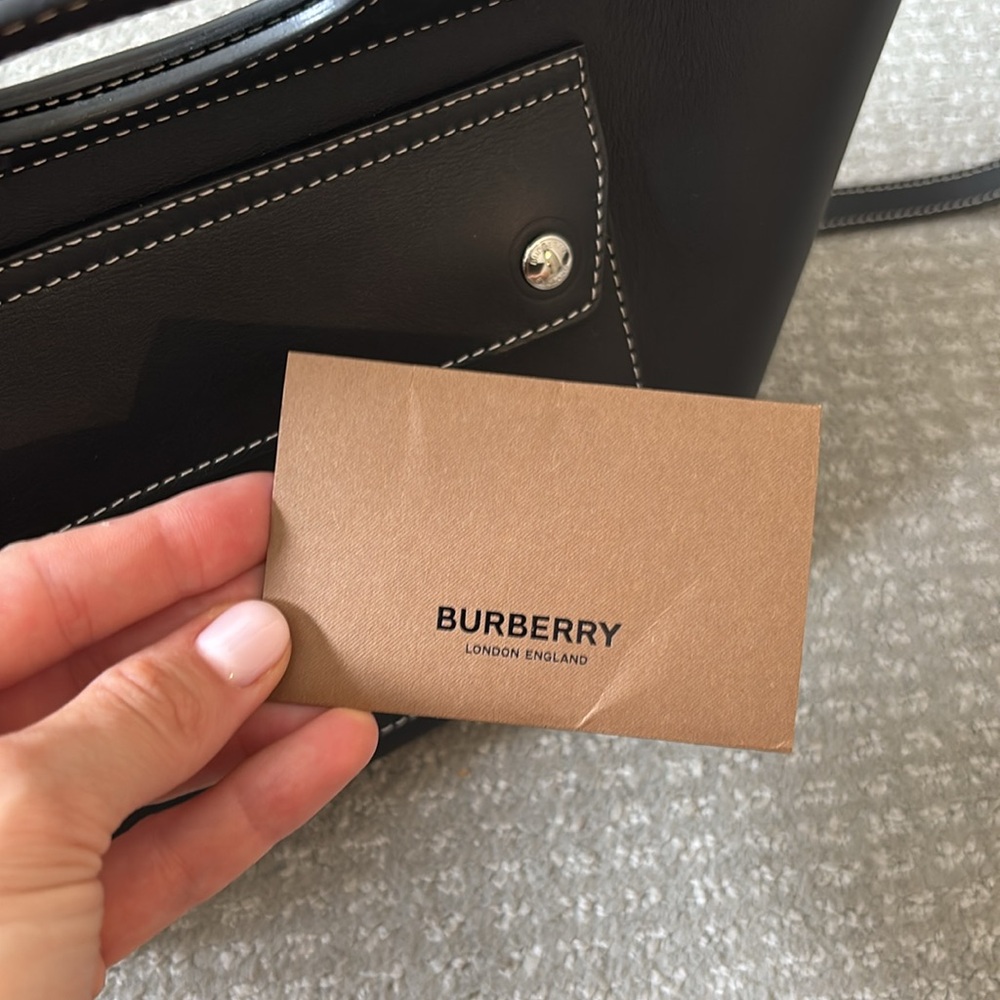 Burberry Leather Soft Pocket Shoulder Bag - Picture 9 of 9
